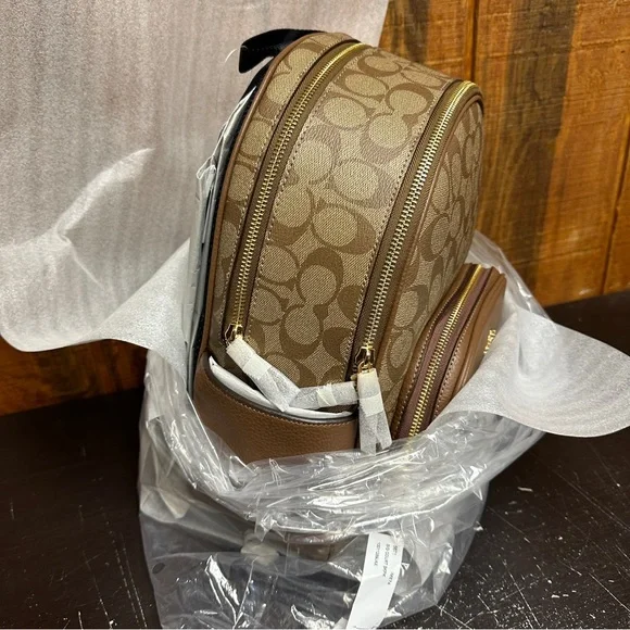 Coach Court Backpack In Signature Canvas - Picture 7 of 8